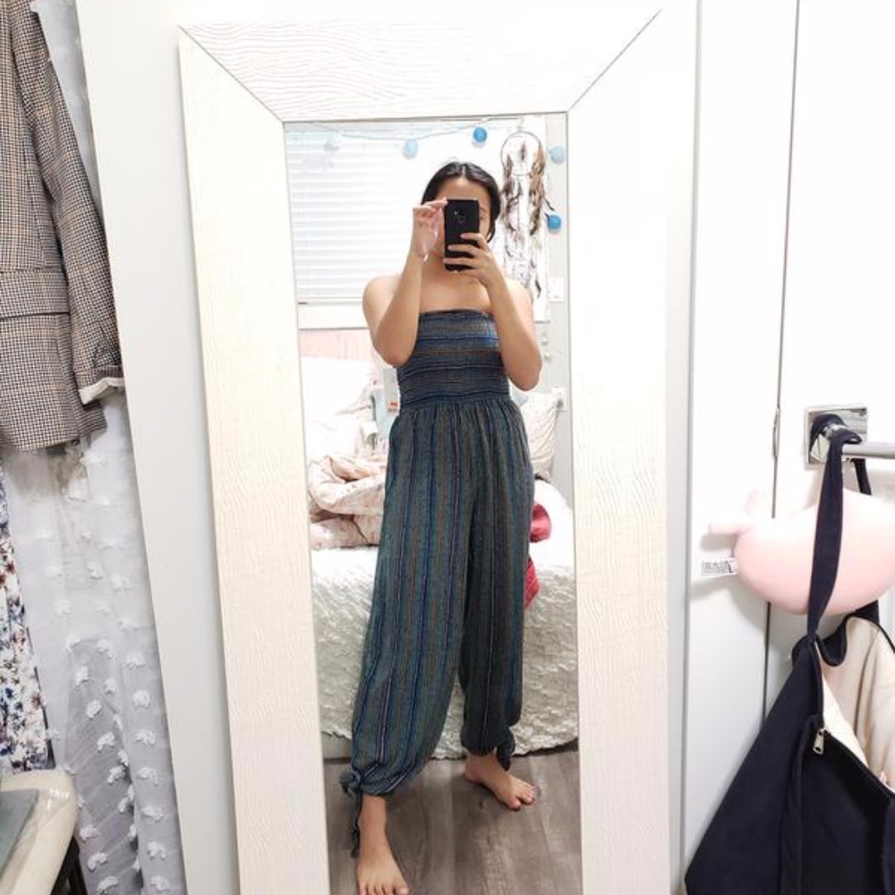 NWT Urban Outfitters Strapless Smocked Jumpsuit - Picture 7 of 7